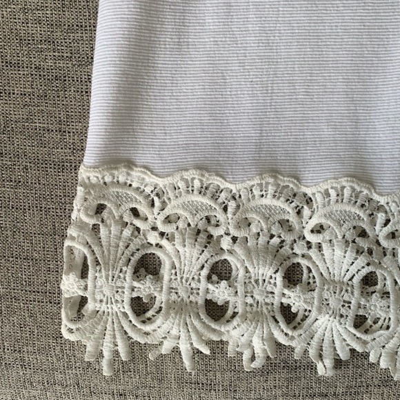 Anthropologie - Saturday Sunday Lace Trimmed White Short Sleeve Top - Picture 6 of 8
